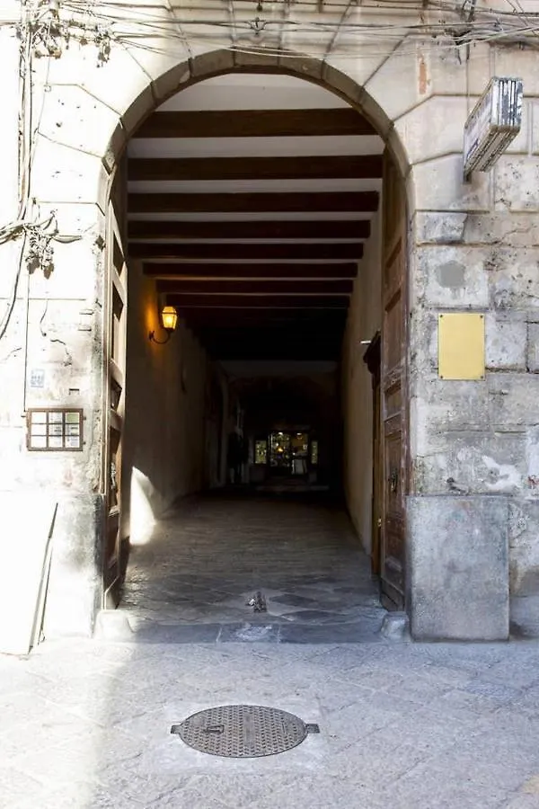 Homestay Amuni Apartment Palermo Italy